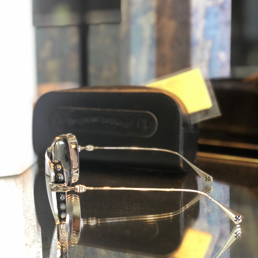 Sunglasses - image 2